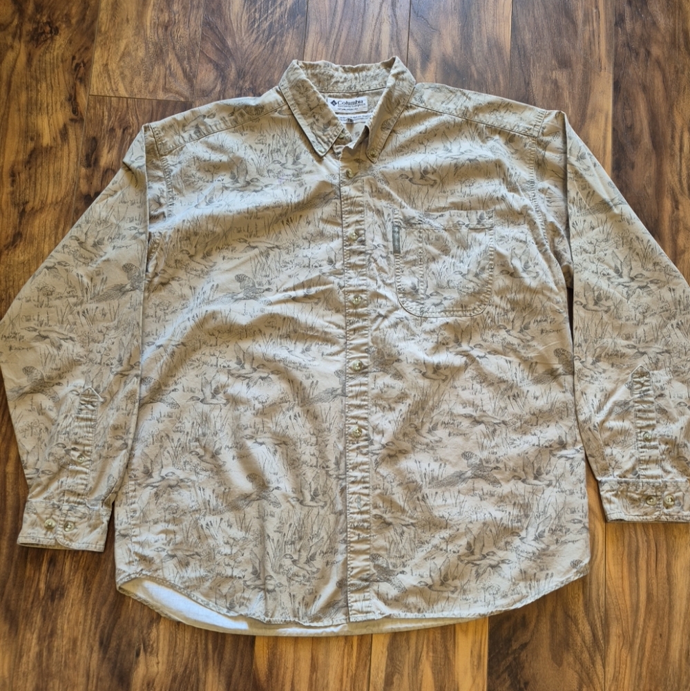 Columbia Shirt Size XL Tan Duck Print Long Sleeves Button Down Collar Cotton Vtg